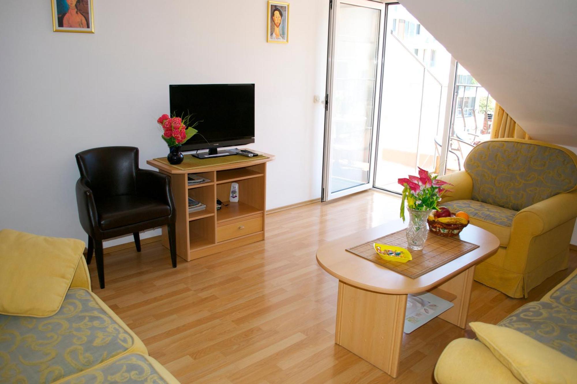 Apartments Luka Budva Exteriör bild