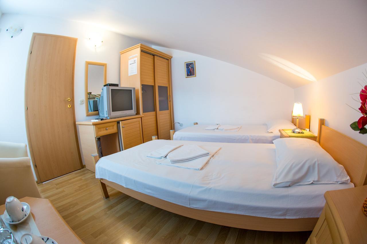 Apartments Luka Budva Exteriör bild